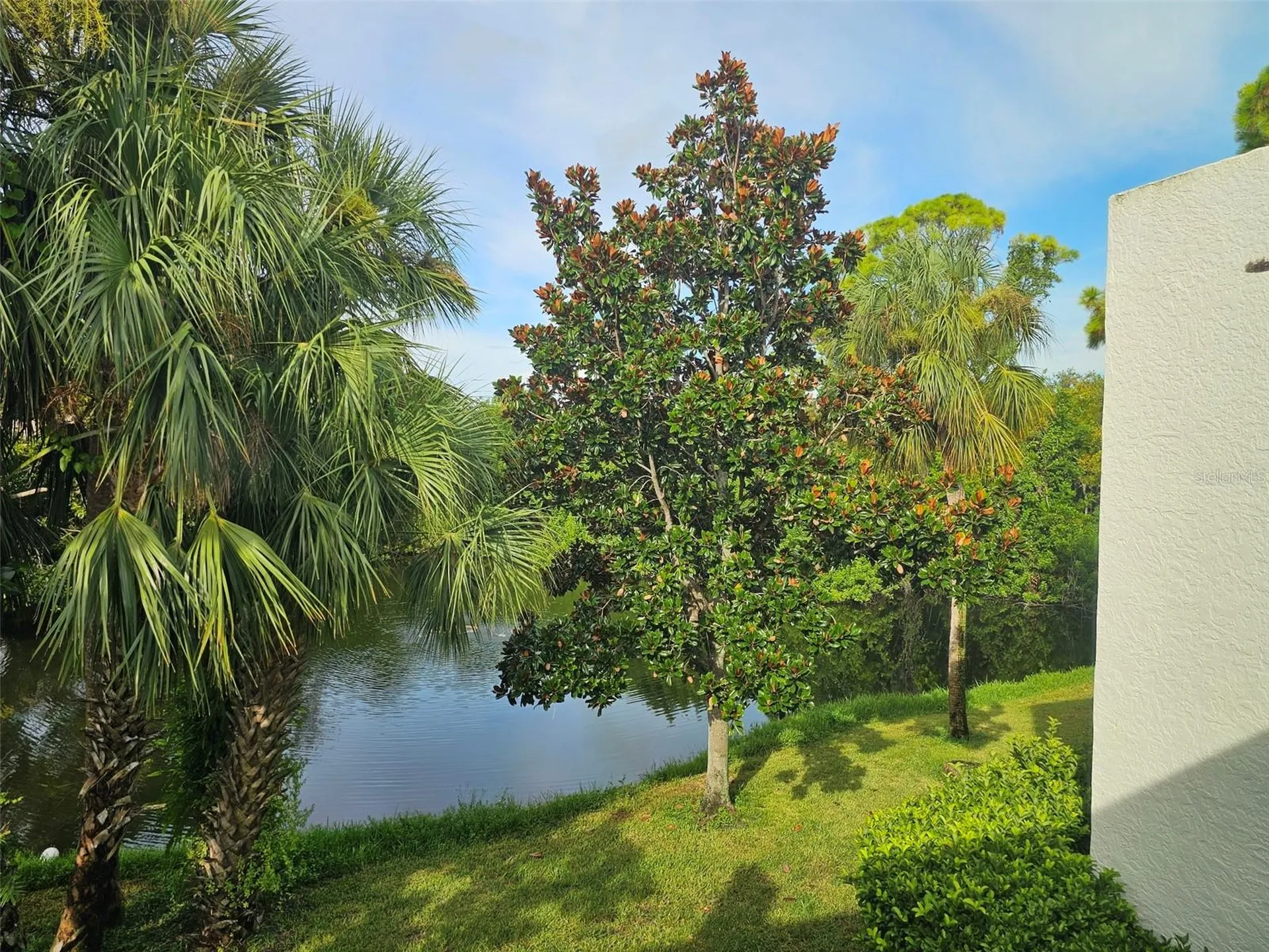 586 Lakeside Drive Bradenton FL 34210