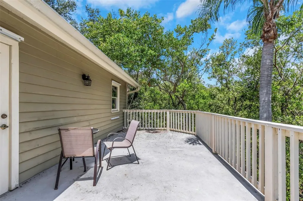 1065 Sable Court NE St Petersburg FL 33702