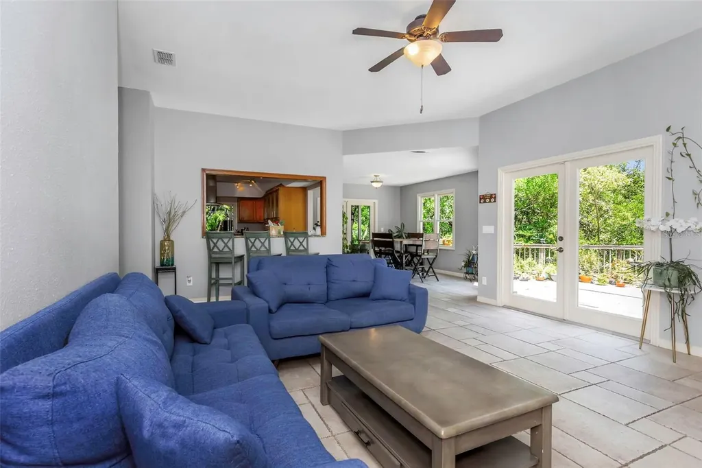 1065 Sable Court NE St Petersburg FL 33702