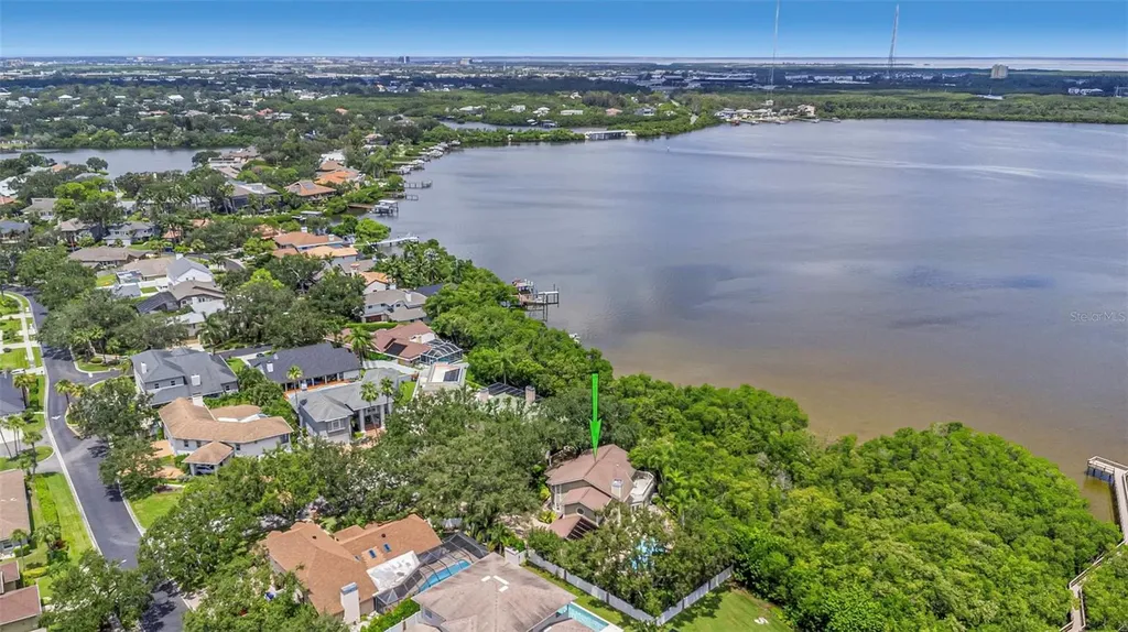 1065 Sable Court NE St Petersburg FL 33702