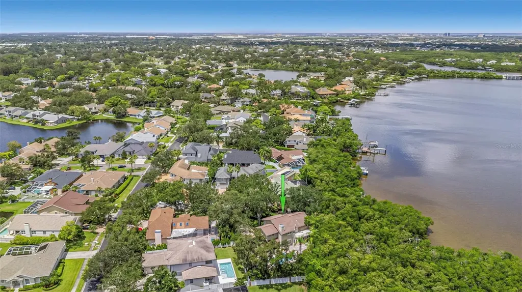 1065 Sable Court NE St Petersburg FL 33702