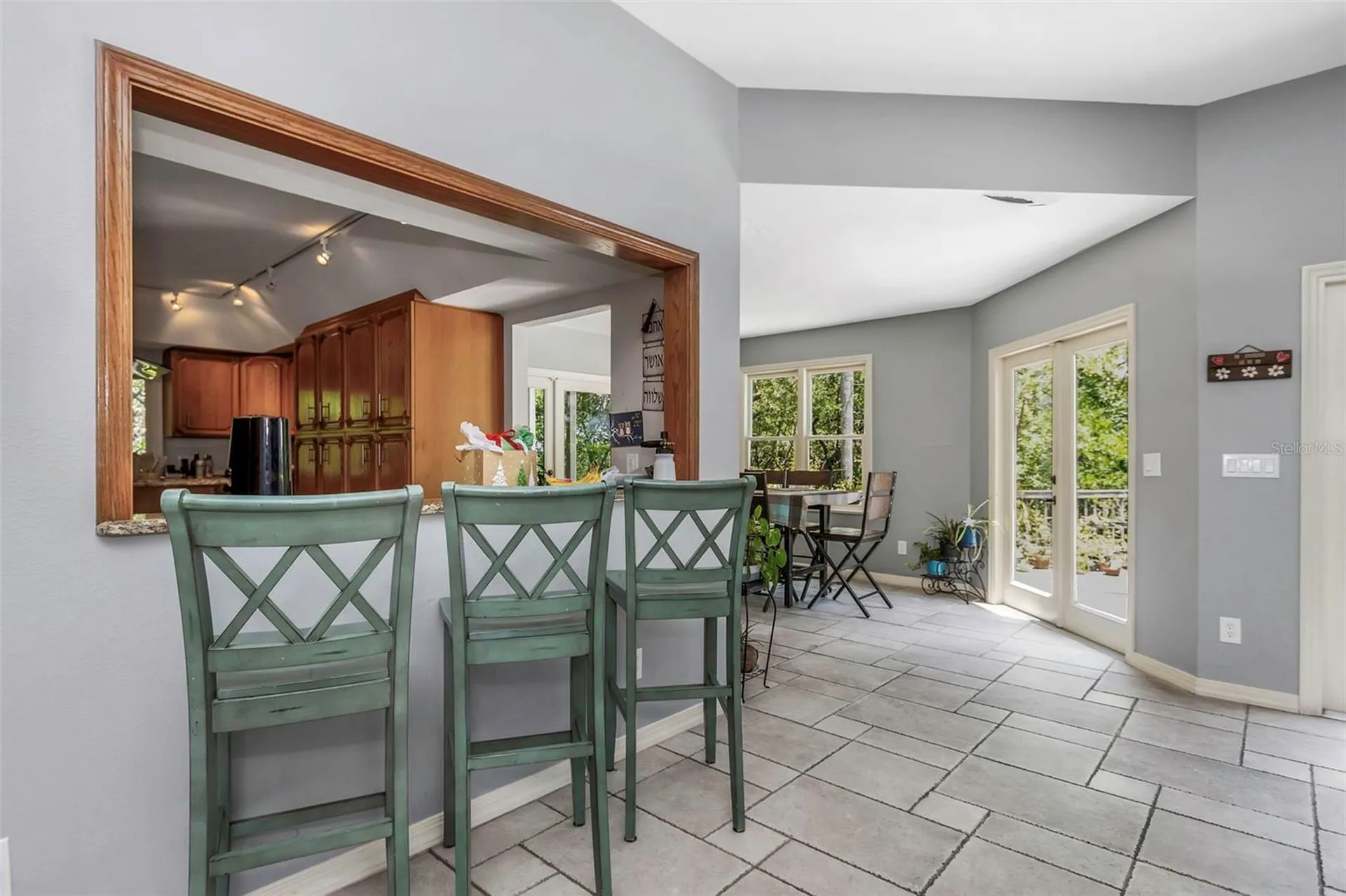 1065 Sable Court NE St Petersburg FL 33702
