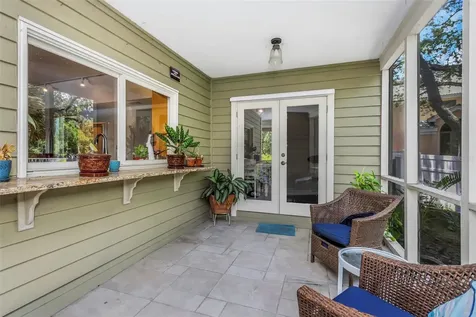 1065 Sable Court NE St Petersburg FL 33702