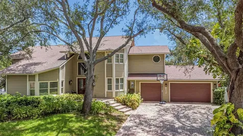 1065 Sable Court NE St Petersburg FL 33702