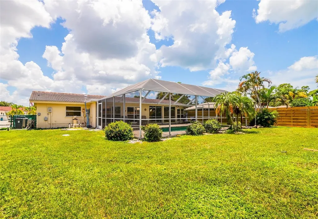 7460 Mariana Drive Sarasota FL 34231