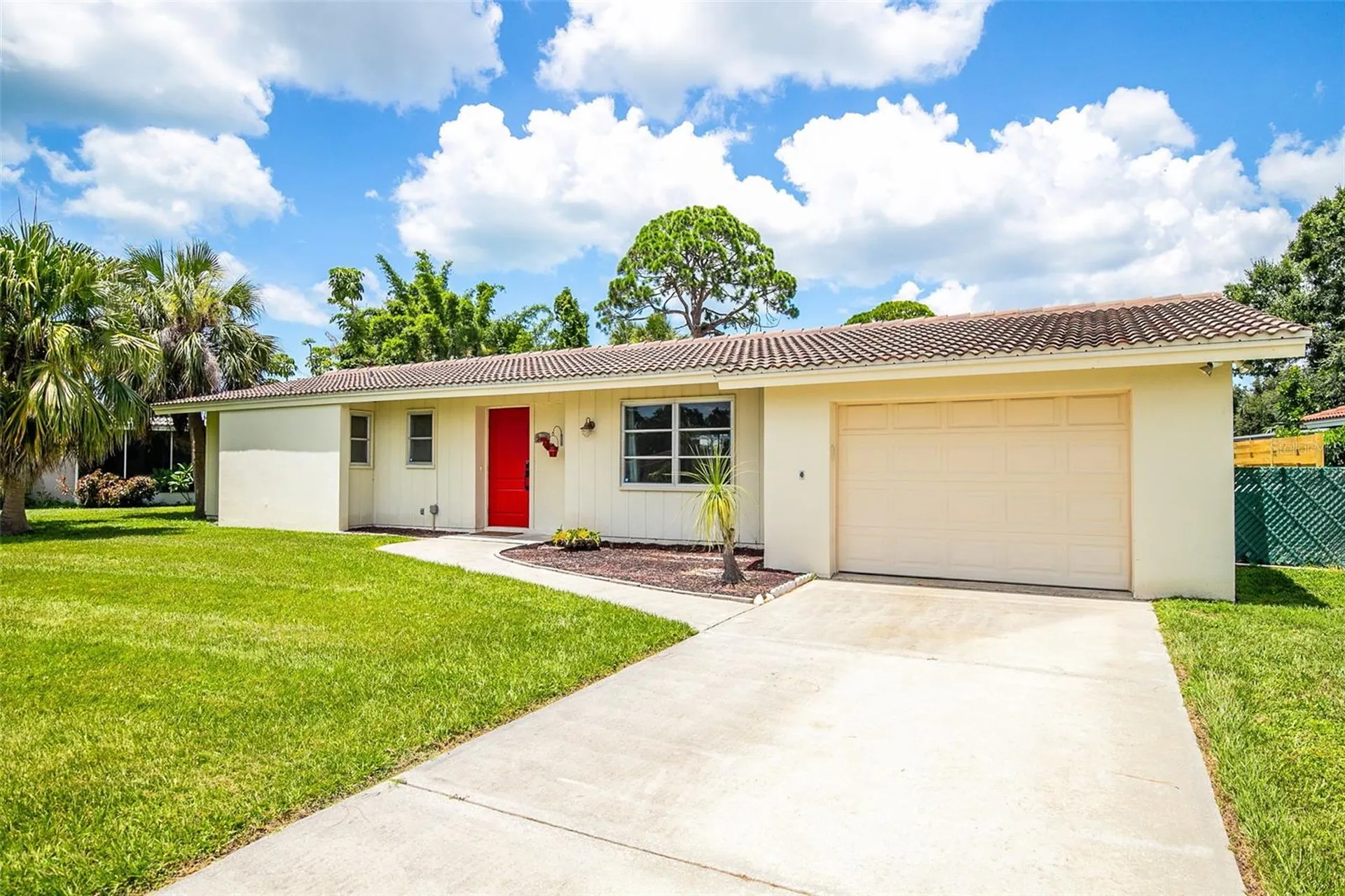 7460 Mariana Drive Sarasota FL 34231