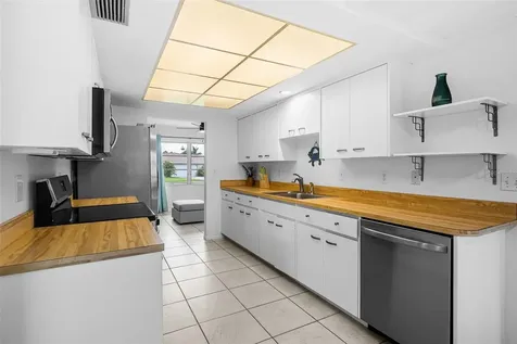 7460 Mariana Drive Sarasota FL 34231