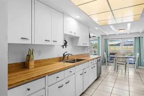 7460 Mariana Drive Sarasota FL 34231