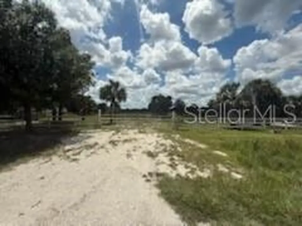 19374 NW 302nd Street Okeechobee FL 34972