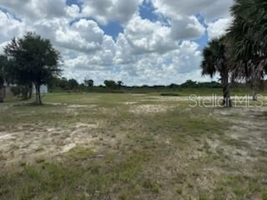 19374 NW 302nd Street Okeechobee FL 34972