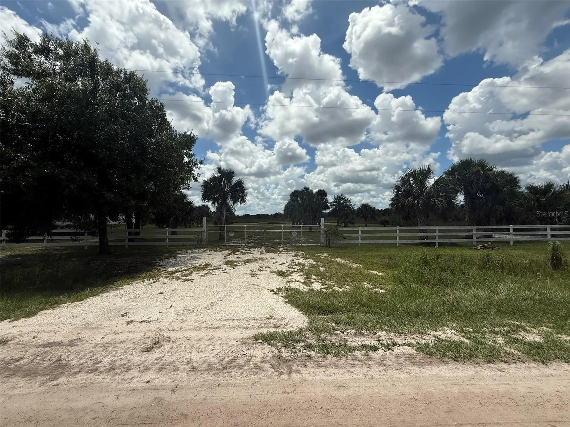 19374 NW 302nd Street Okeechobee FL 34972