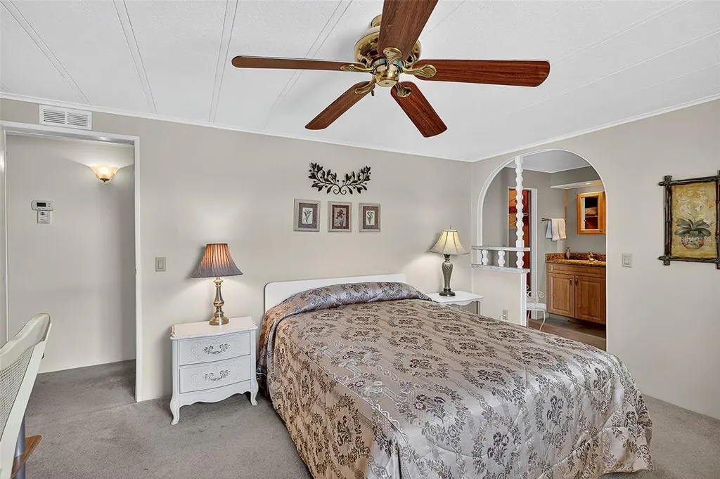 658 La Sala North Port FL 34287