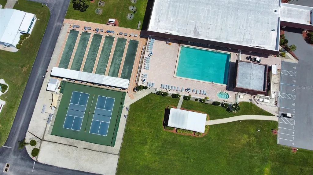 658 La Sala North Port FL 34287