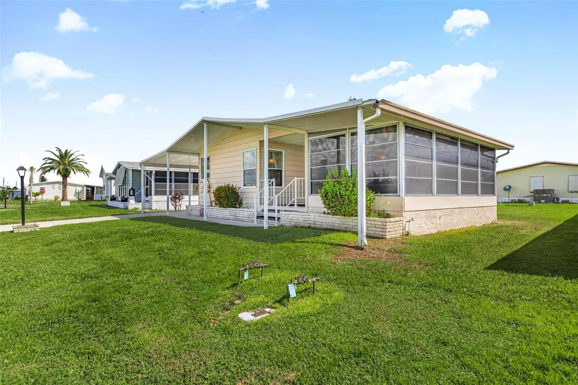 658 La Sala North Port FL 34287