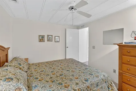 658 La Sala North Port FL 34287