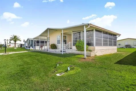 658 La Sala North Port FL 34287