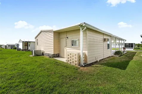 658 La Sala North Port FL 34287