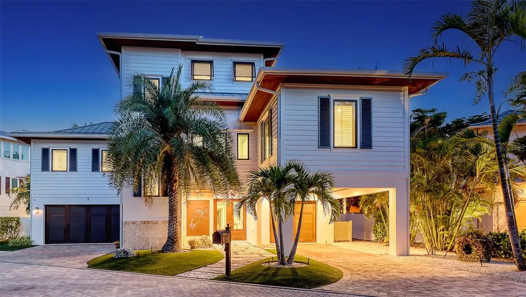 5005 Gulf Of Mexico Drive Longboat Key FL 34228