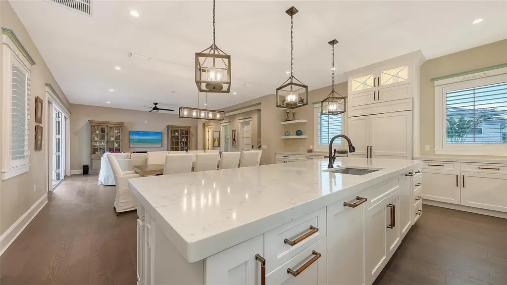 5005 Gulf Of Mexico Drive Longboat Key FL 34228