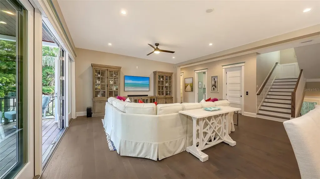 5005 Gulf Of Mexico Drive Longboat Key FL 34228