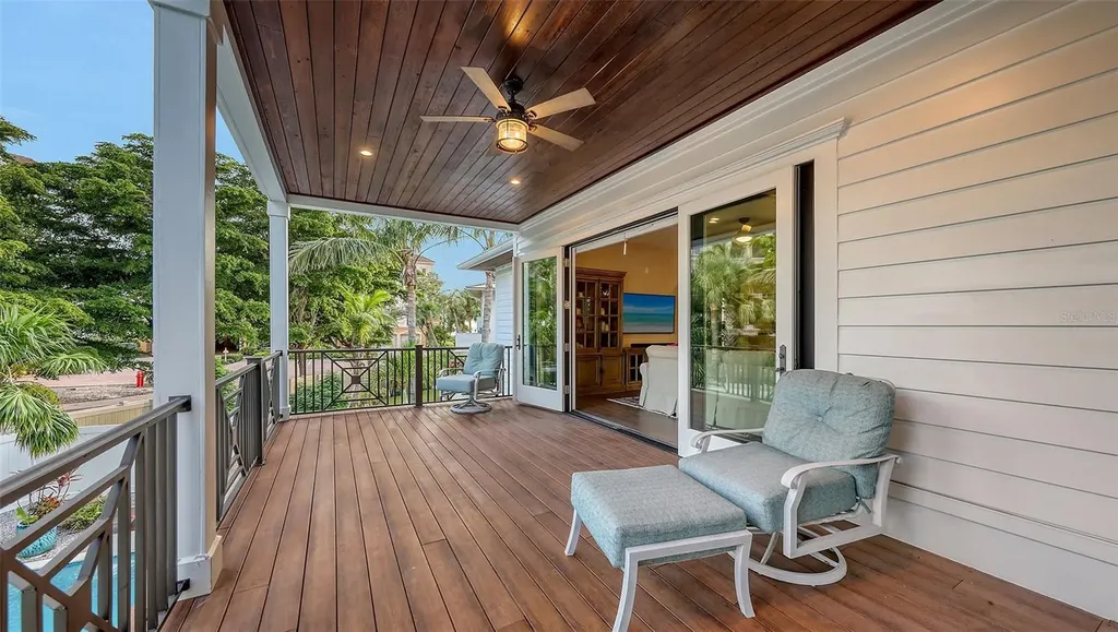 5005 Gulf Of Mexico Drive Longboat Key FL 34228
