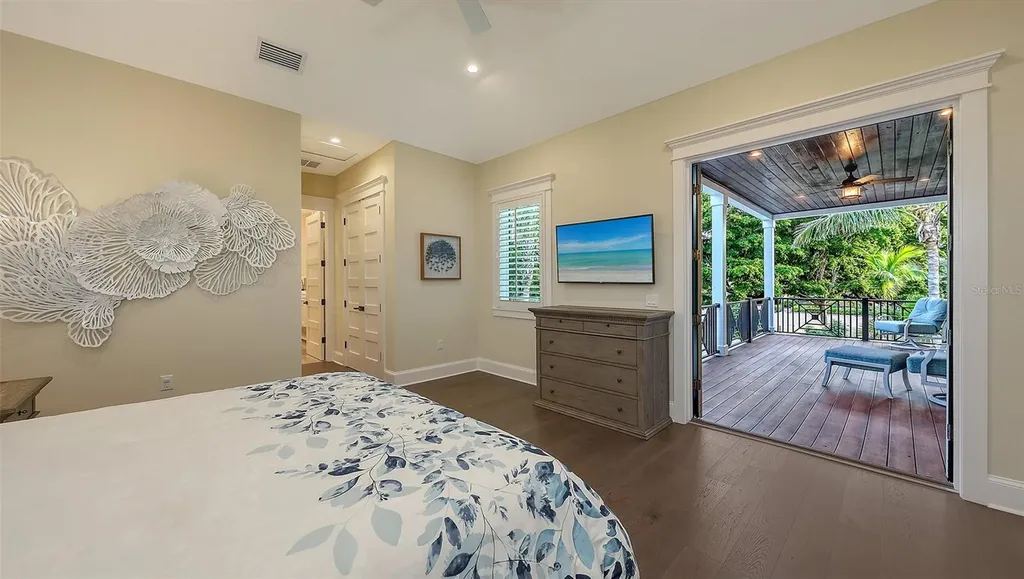 5005 Gulf Of Mexico Drive Longboat Key FL 34228
