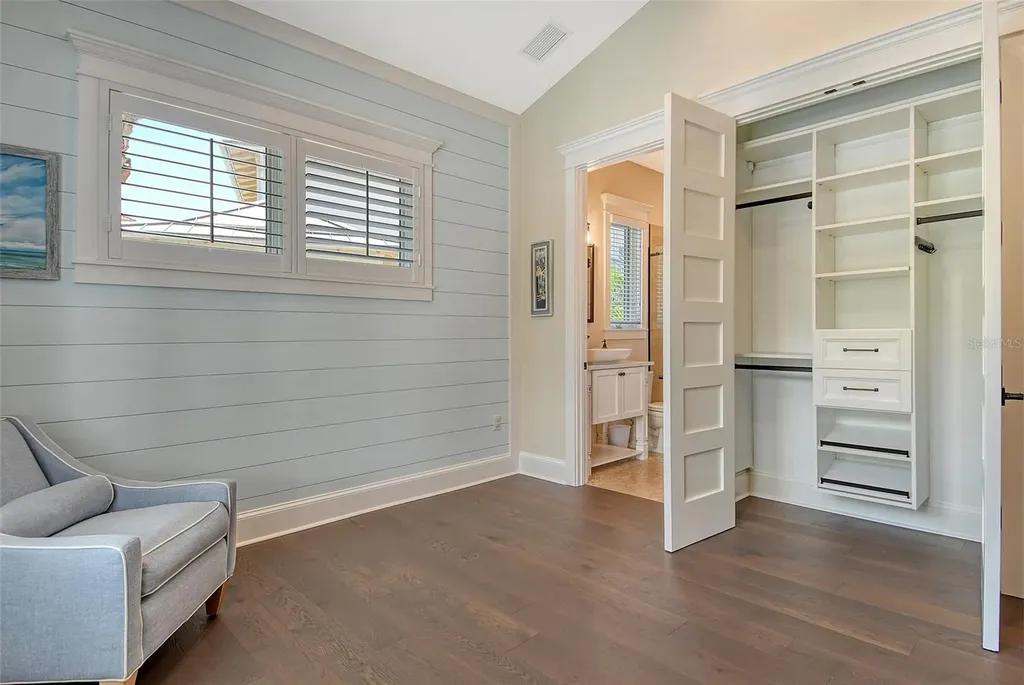 5005 Gulf Of Mexico Drive Longboat Key FL 34228
