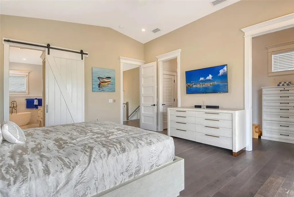 5005 Gulf Of Mexico Drive Longboat Key FL 34228