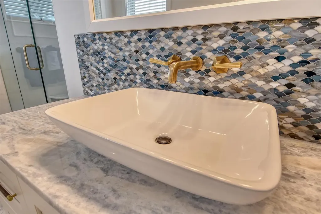5005 Gulf Of Mexico Drive Longboat Key FL 34228