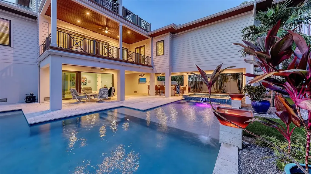 5005 Gulf Of Mexico Drive Longboat Key FL 34228