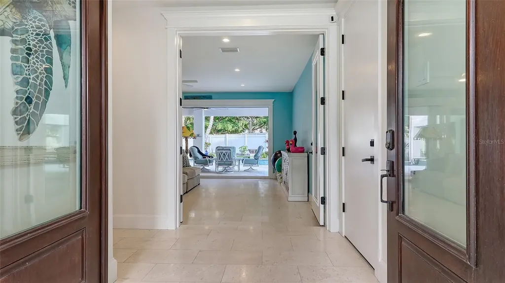5005 Gulf Of Mexico Drive Longboat Key FL 34228
