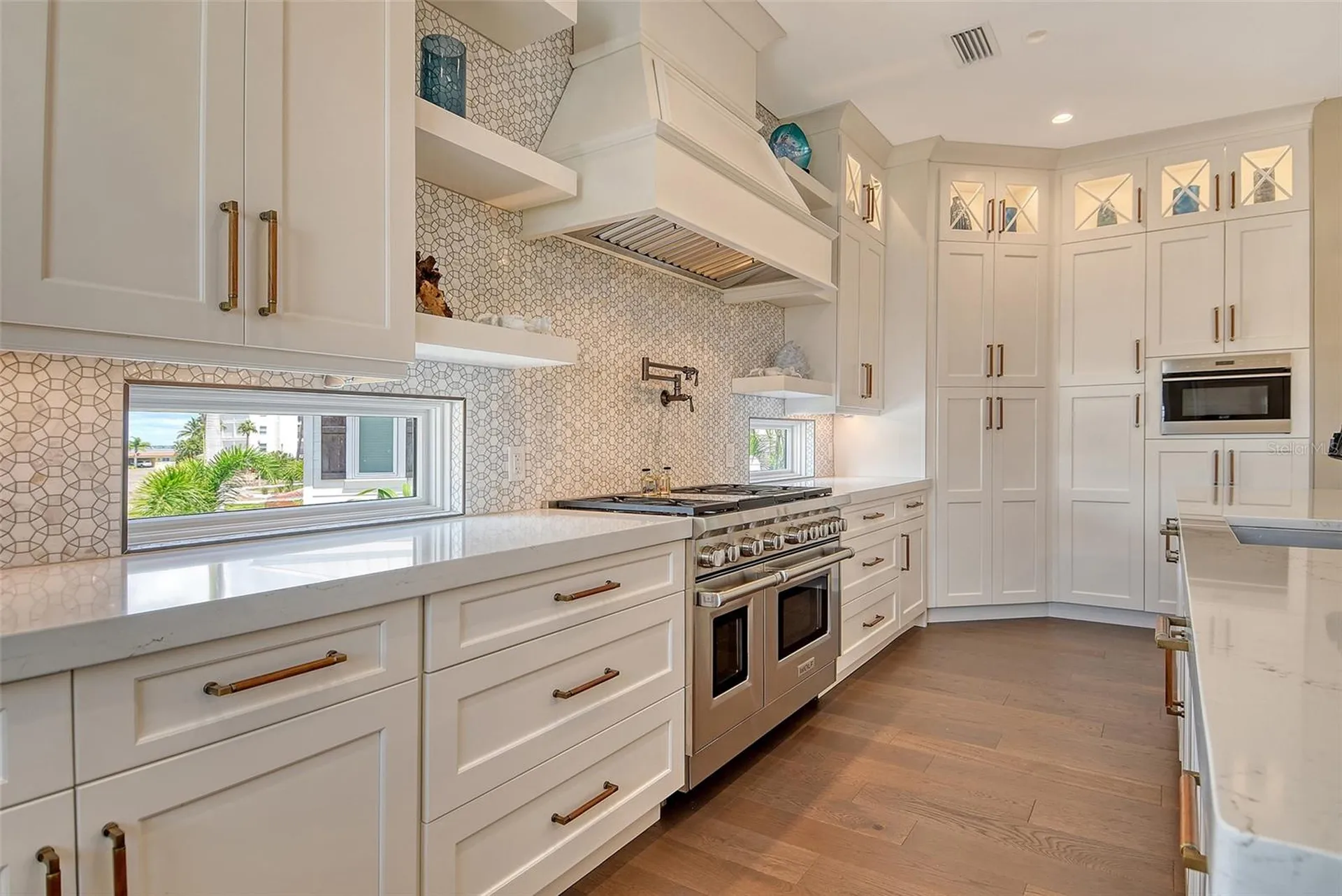 5005 Gulf Of Mexico Drive Longboat Key FL 34228