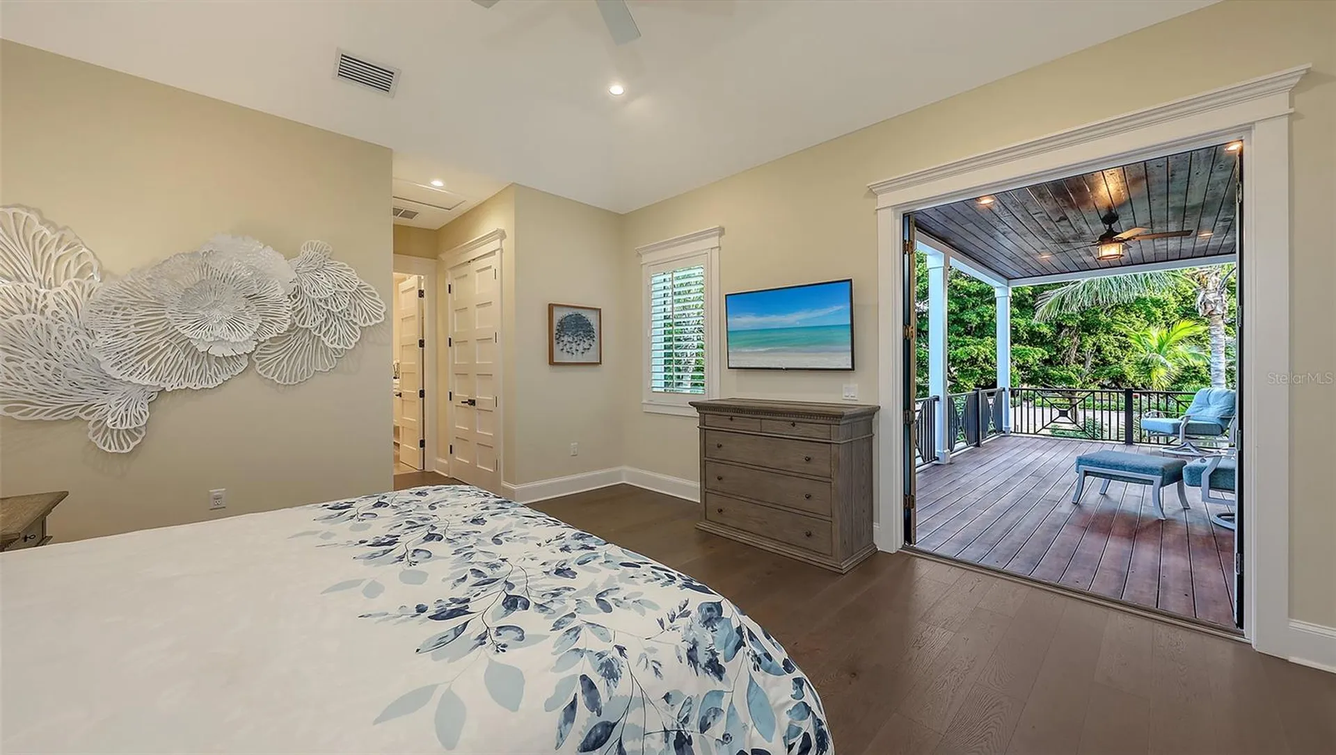 5005 Gulf Of Mexico Drive Longboat Key FL 34228