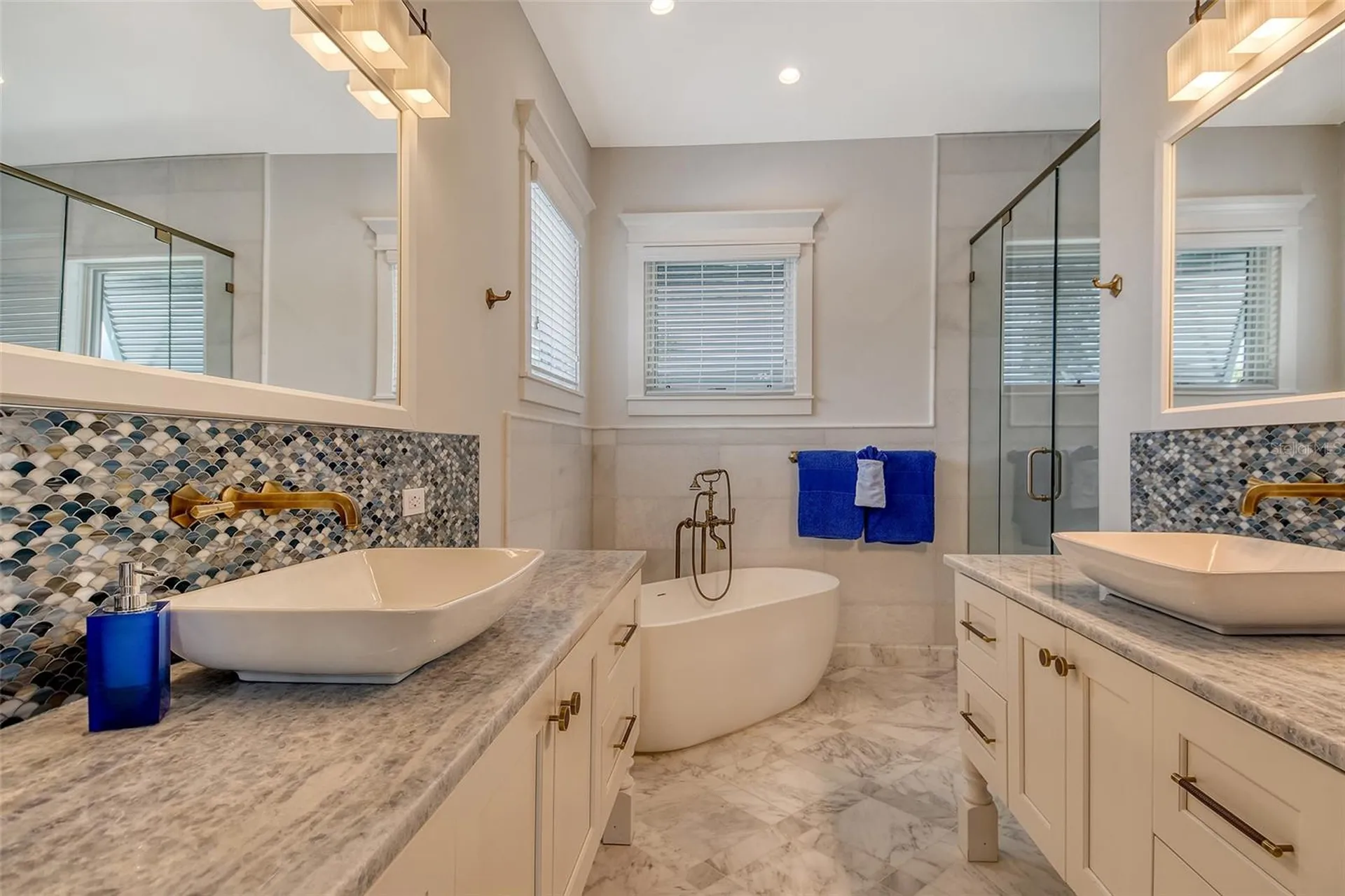 5005 Gulf Of Mexico Drive Longboat Key FL 34228
