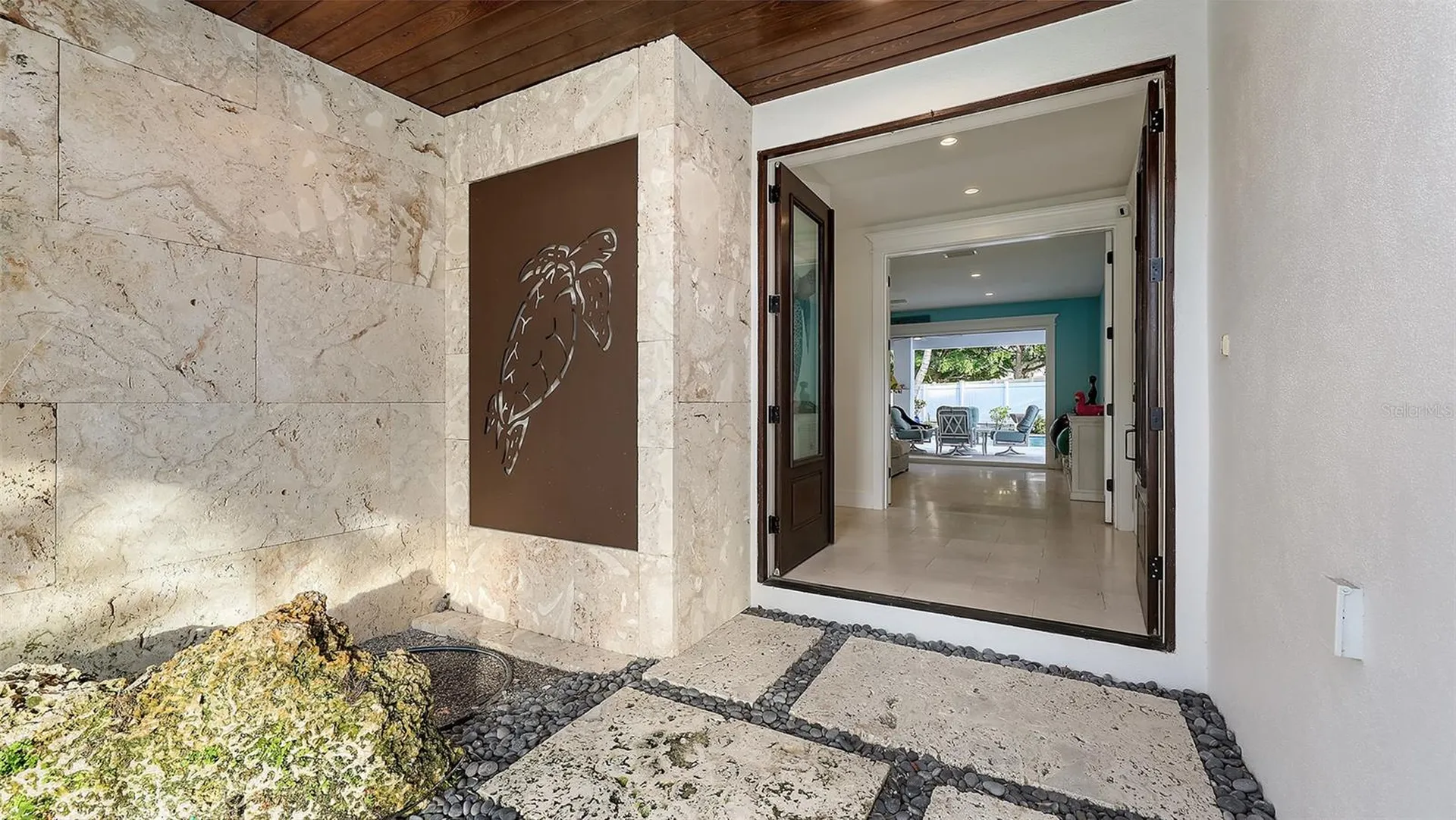 5005 Gulf Of Mexico Drive Longboat Key FL 34228