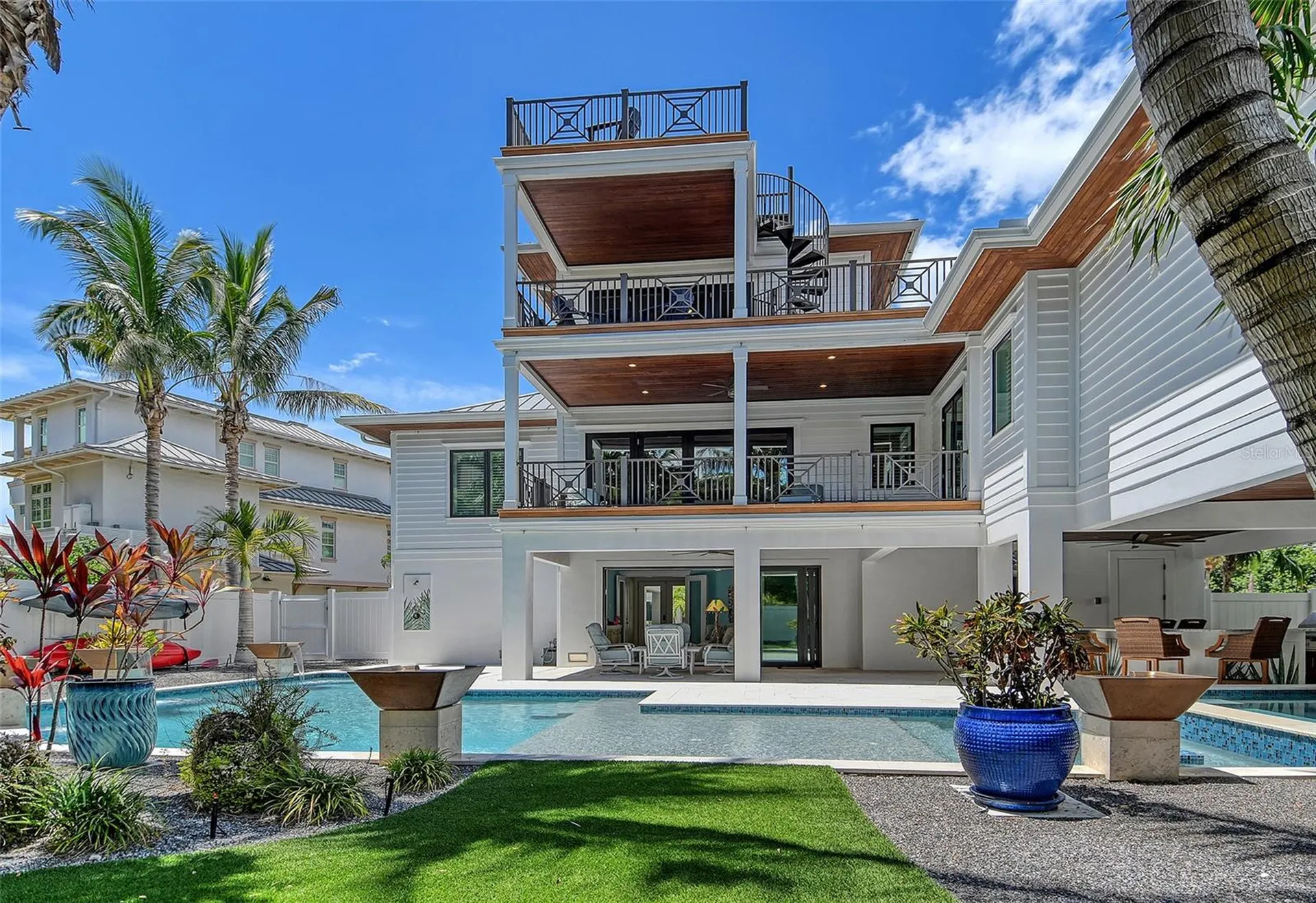 5005 Gulf Of Mexico Drive Longboat Key FL 34228
