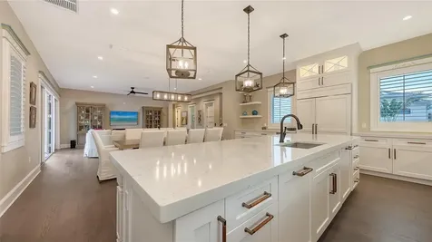 5005 Gulf Of Mexico Drive Longboat Key FL 34228