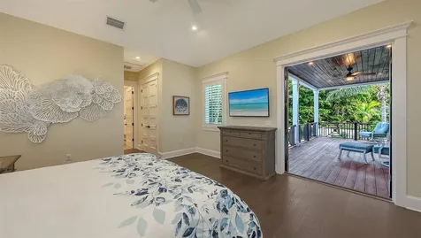 5005 Gulf Of Mexico Drive Longboat Key FL 34228