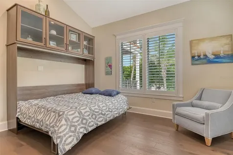 5005 Gulf Of Mexico Drive Longboat Key FL 34228