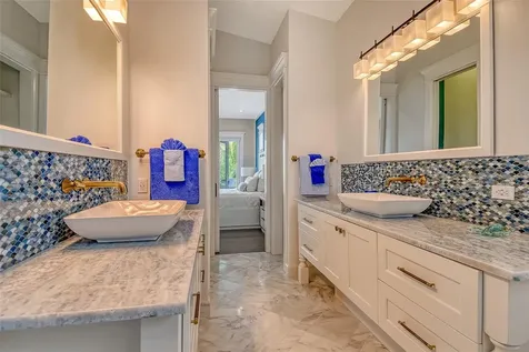 5005 Gulf Of Mexico Drive Longboat Key FL 34228