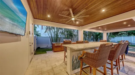 5005 Gulf Of Mexico Drive Longboat Key FL 34228