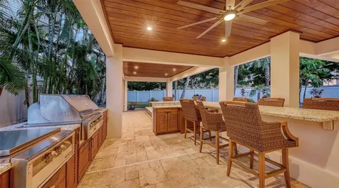 5005 Gulf Of Mexico Drive Longboat Key FL 34228