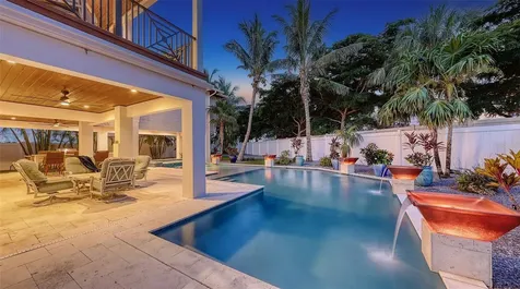 5005 Gulf Of Mexico Drive Longboat Key FL 34228