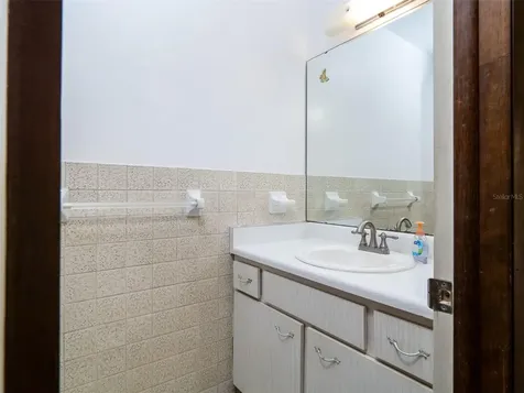 3415 NW 27th Terrace Gainesville FL 32605
