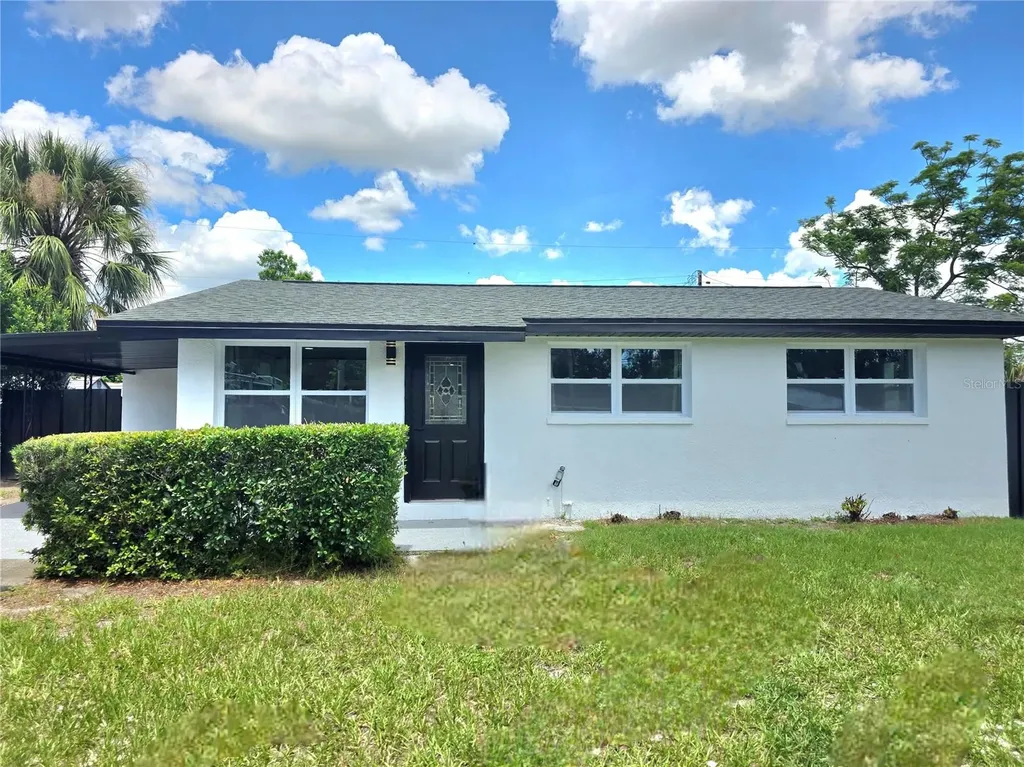 6017 W Clifton Street Tampa FL 33634