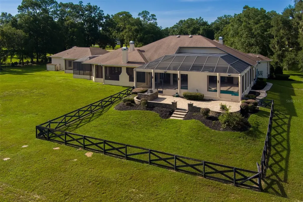 6853 NW 12th Street Ocala FL 34482