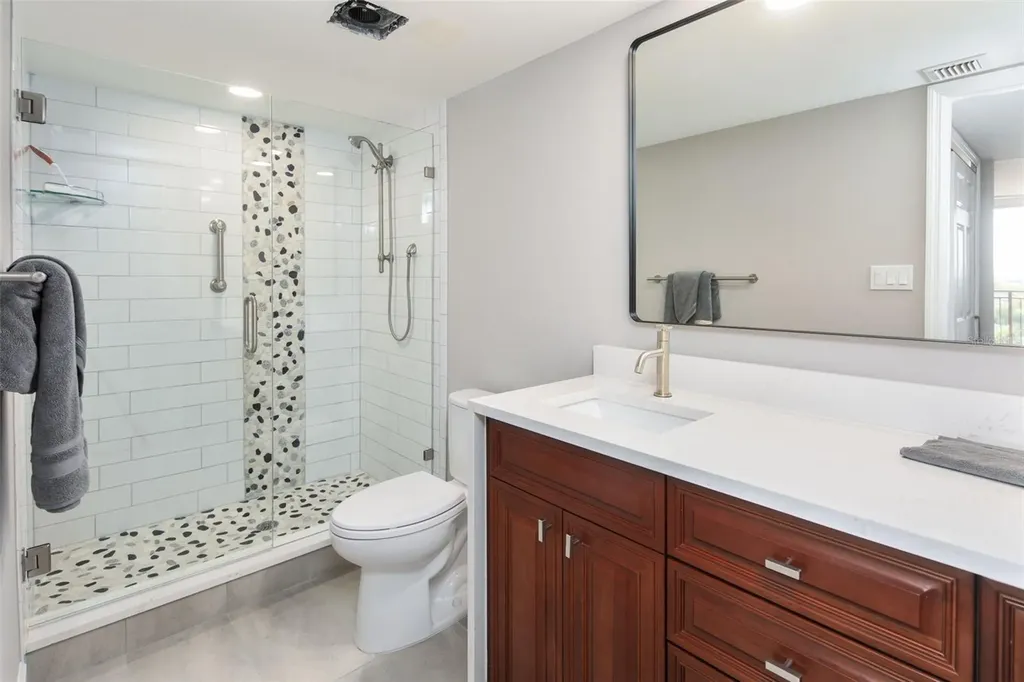 7650 Bayshore Drive Treasure Island FL 33706
