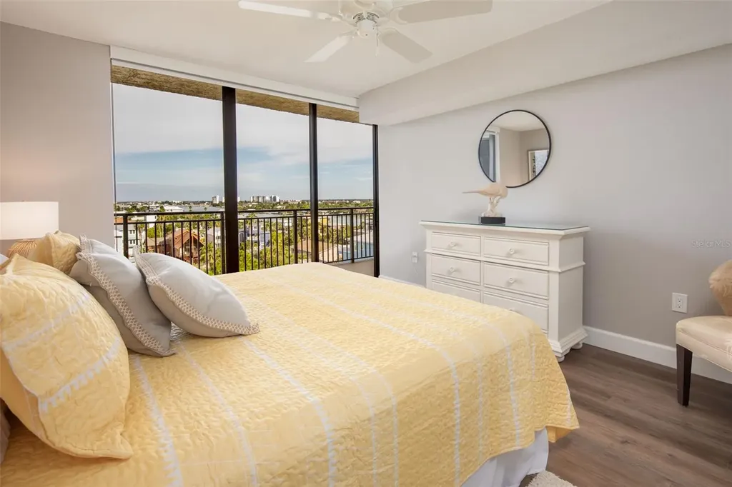 7650 Bayshore Drive Treasure Island FL 33706