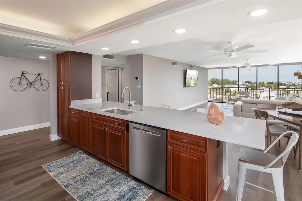 7650 Bayshore Drive Treasure Island FL 33706