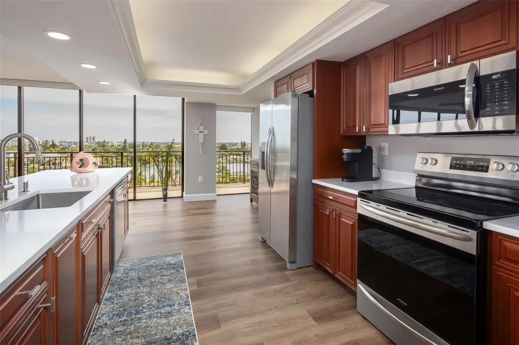7650 Bayshore Drive Treasure Island FL 33706